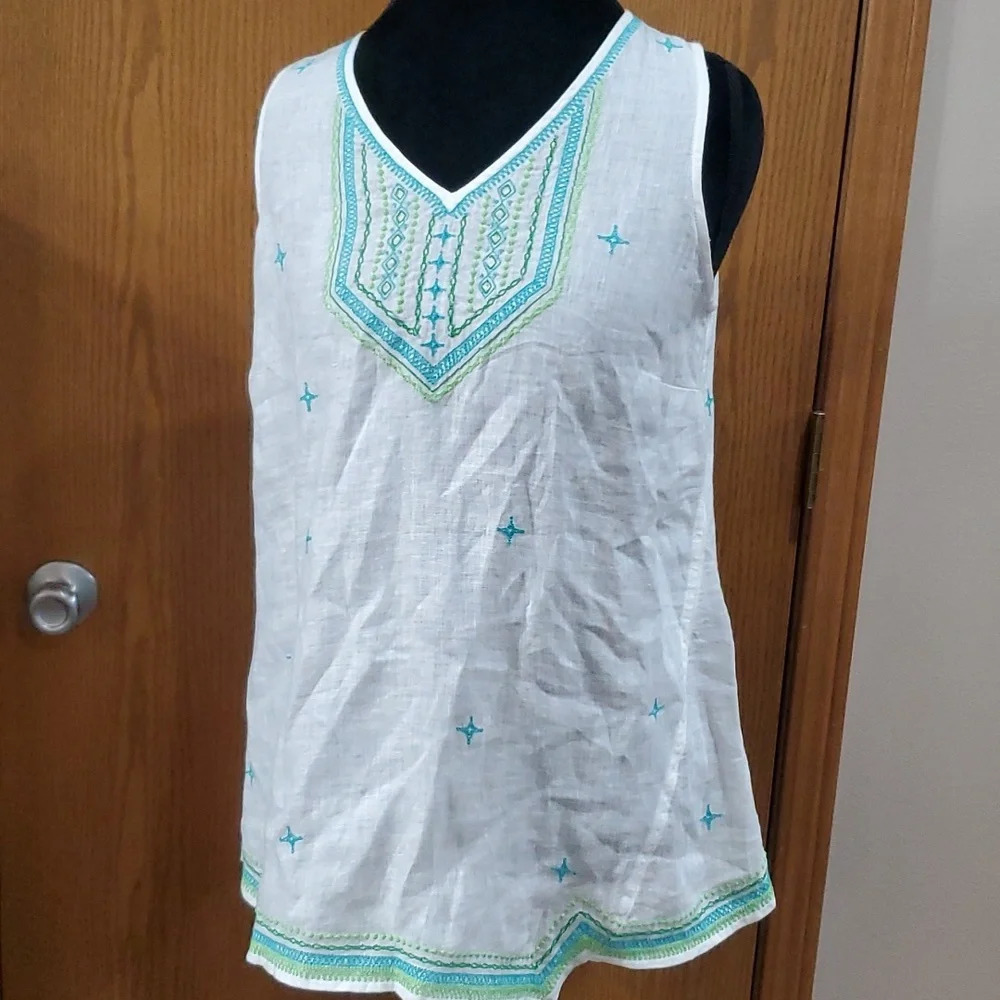 J Jill linen sleeveless embroidered top blue green on white